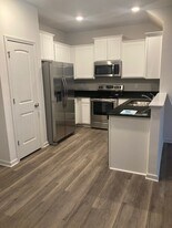 2490 Ashton Park Ln in Burlington, NC - Building Photo