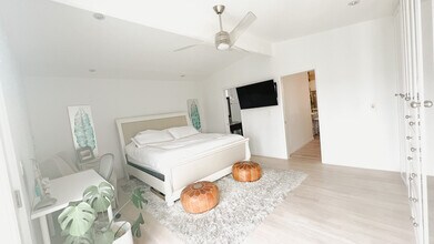 1230 2nd St in Hermosa Beach, CA - Foto de edificio - Building Photo