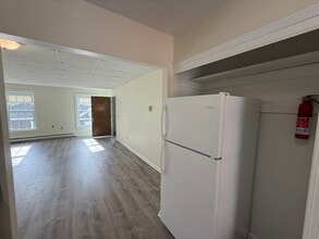 8-10-10 Essex St in Andover, MA - Building Photo - Building Photo