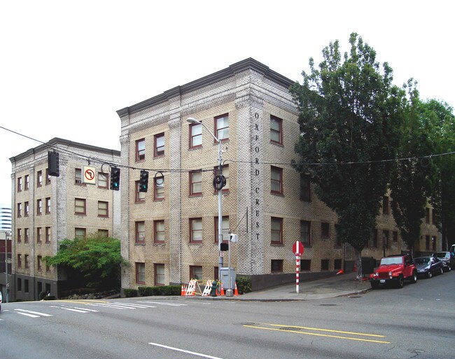 Oxford Crest Apartments in Seattle, WA - Building Photo - Building Photo