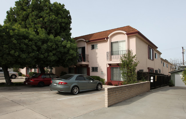 Casa Carlotta in San Diego, CA - Building Photo - Building Photo