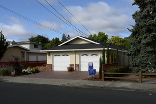 1364 Sierra St in Redwood City, CA - Building Photo