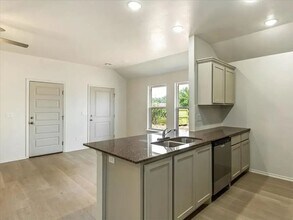 1418 SW Texas Ave in Lawton, OK - Building Photo - Building Photo