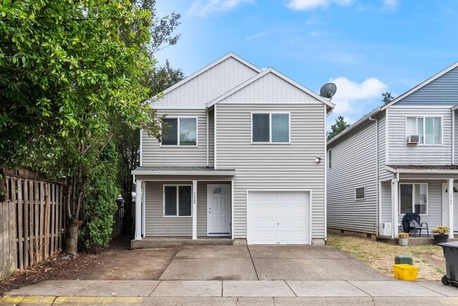 property at 12588 SE Ramona St
