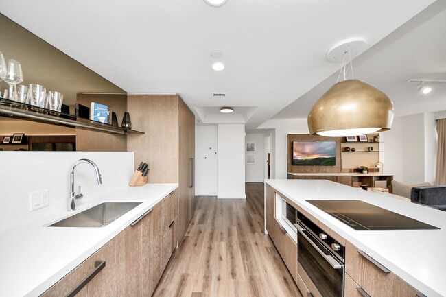 property at 1300 Lamar St