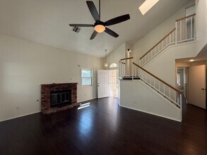 1521 E Kildare St in Lancaster, CA - Building Photo - Building Photo