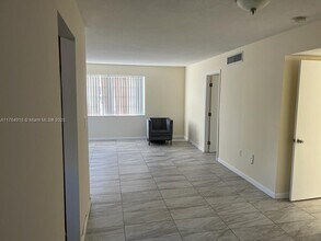 1020 94th St in Bay Harbor Islands, FL - Building Photo - Building Photo