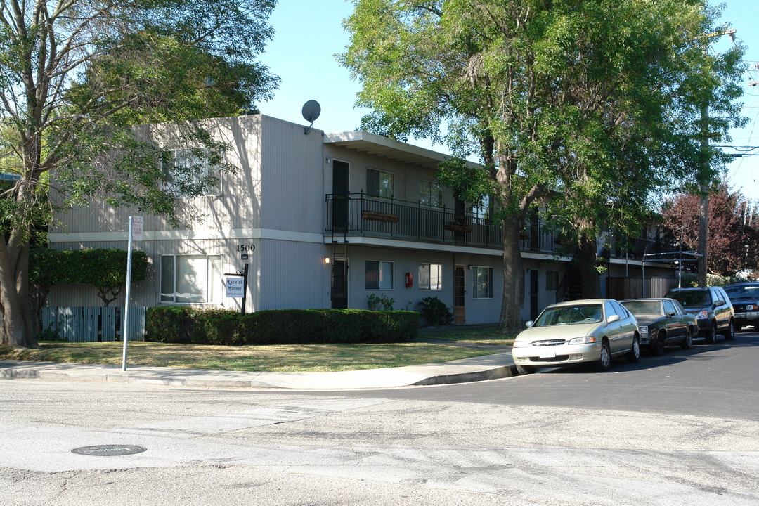 1500 South Claremont in San Mateo, CA - Building Photo