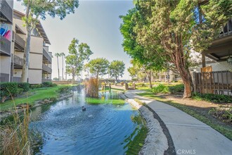 6336 Marina Pacifica Dr N in Long Beach, CA - Building Photo - Building Photo