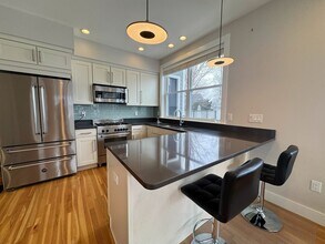 30 Harrington St in Watertown, MA - Building Photo - Building Photo