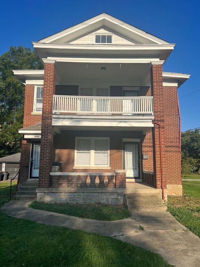 property at 1100 Tates Creek Rd