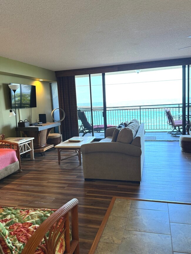 75-5782-5782 Kuakini Hwy in Kailua Kona, HI - Building Photo - Building Photo