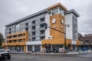3100 272 St in Langley Twp, BC - Building Photo