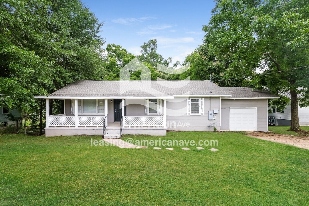 4419 6th St E in Tuscaloosa, AL - Foto de edificio