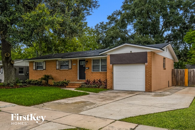 3013 Skipper Ln in Jacksonville, FL - Building Photo - Building Photo