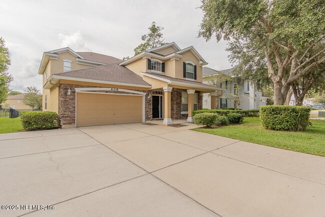 608 Spruce Creek Rd in Jacksonville, FL - Building Photo - Building Photo