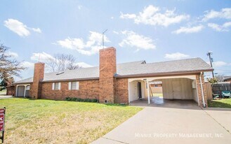 1009 Garland in Plainview, TX - Building Photo