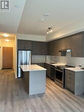 8960 Jane St in Vaughan, ON - Building Photo - Building Photo