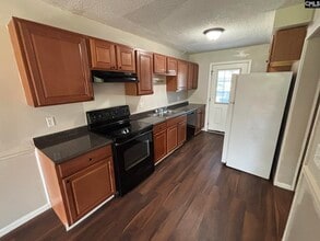 209 Timber Ct in Columbia, SC - Foto de edificio - Building Photo