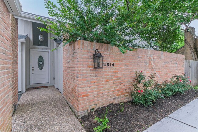 2314 Silver Sage Dr in Houston, TX - Building Photo - Building Photo