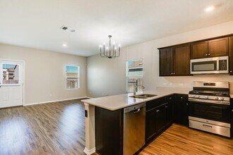 108 Akela Wy in Georgetown, TX - Building Photo - Building Photo