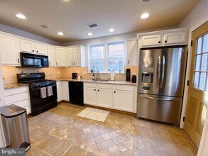 1022 N 4th St in Philadelphia, PA - Building Photo - Building Photo