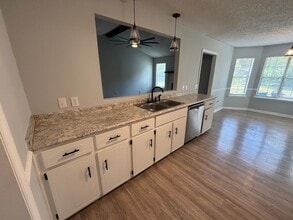 756 Robin Hood Dr in Hinesville, GA - Building Photo - Building Photo