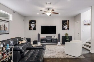 1110 Concordia Ave in Austin, TX - Building Photo - Building Photo