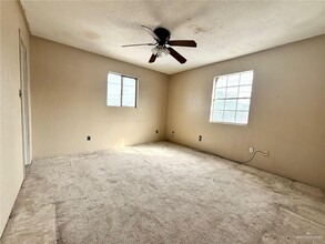 8014 N Lopez St in Rio Grande City, TX - Building Photo - Building Photo