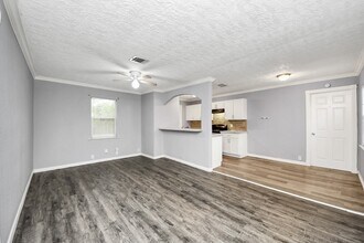 6817 Anderson St in Texas City, TX - Building Photo - Building Photo