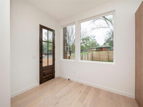 1712 Woodland Ave in Austin, TX - Building Photo - Building Photo