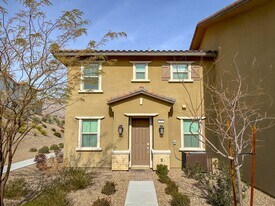 37 Alamere Falls Dr in Las Vegas, NV - Building Photo