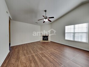 5117 Oakhurst Park Ct in Kernersville, NC - Building Photo - Building Photo