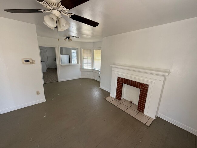 1523 25th St in Lubbock, TX - Building Photo - Building Photo