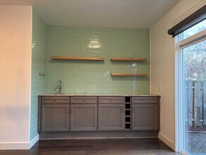 1940 NE 72nd Ave. in Portland, OR - Building Photo - Building Photo