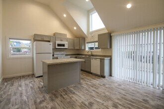 1117-1119 6th St NW in Salem, OR - Building Photo - Building Photo