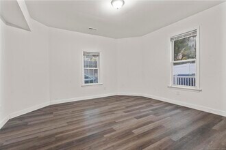 22 Brewster St in Waterbury, CT - Building Photo - Building Photo