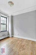 345 W 53rd St in New York, NY - Building Photo - Building Photo