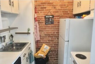 19 Cortes St, Unit 7 in Boston, MA - Building Photo - Building Photo