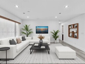 2048 SW 37th Ave in Fort Lauderdale, FL - Building Photo - Building Photo