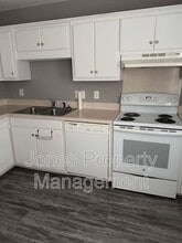 138 Aaron Pl in Concord, NC - Building Photo - Building Photo