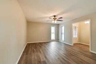 2218 Morning Vista Dr in Memphis, TN - Building Photo - Building Photo