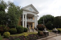 4601 Spruce St photo'