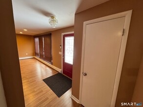 24 Webb Cir in Monroe, CT - Building Photo - Building Photo