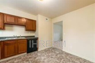 276 Powell Cir in Columbus, OH - Building Photo - Building Photo