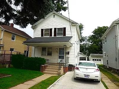 3828 Torrance Dr in Toledo, OH - Building Photo