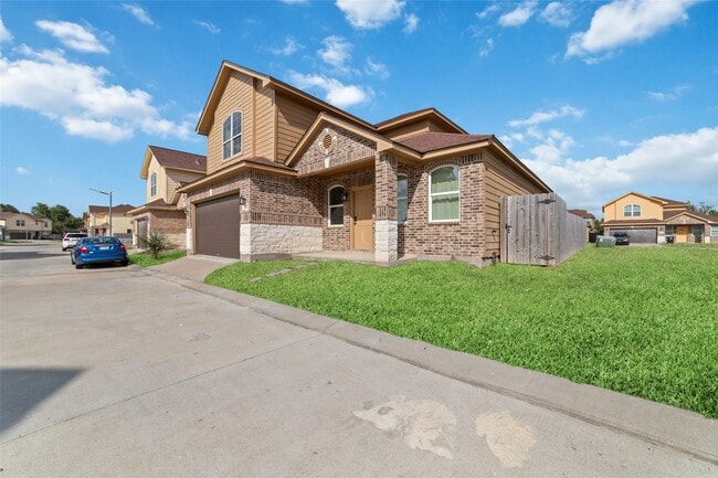 12712 Plummersville St in Houston, TX - Building Photo - Building Photo