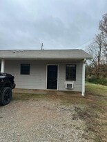 90 Hill Ave in Houston, MS - Building Photo