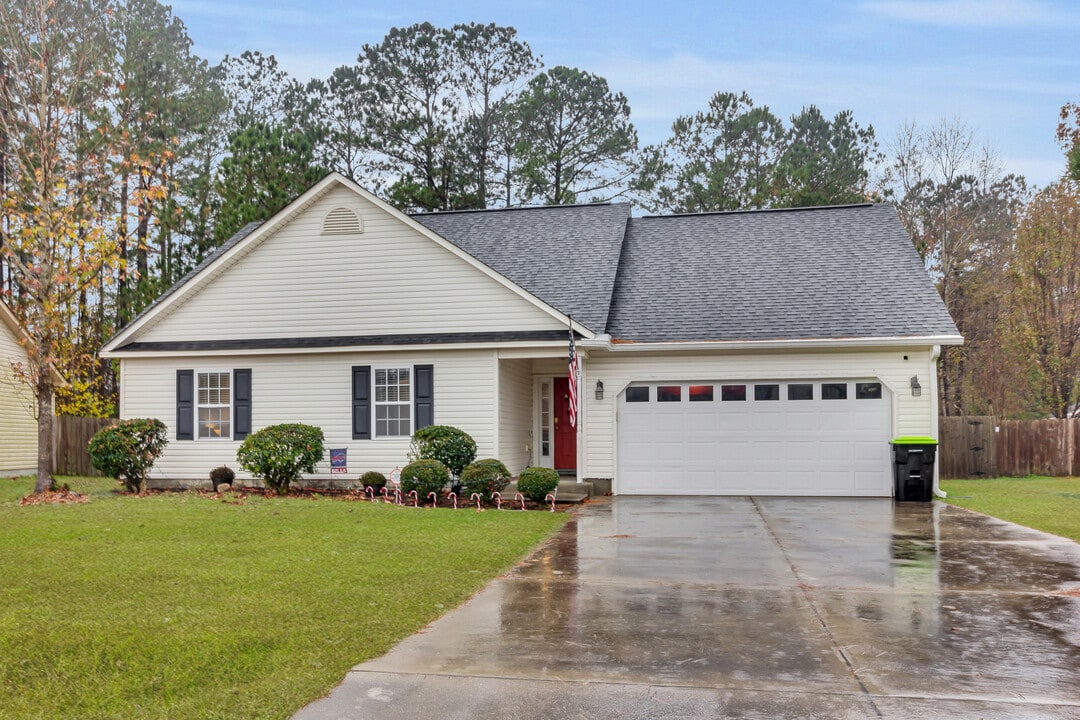 158 Oakley Dr in New Bern, NC - Building Photo