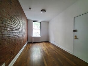 234 E 89th St in New York, NY - Building Photo - Building Photo